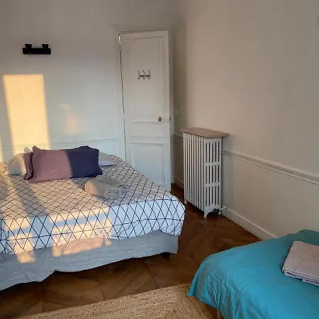 Apartment Marvellous Sunbathed 3br At The Heart Of *
