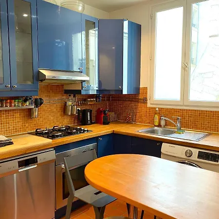 Marvellous Sunbathed 3br At The Heart Of Paris