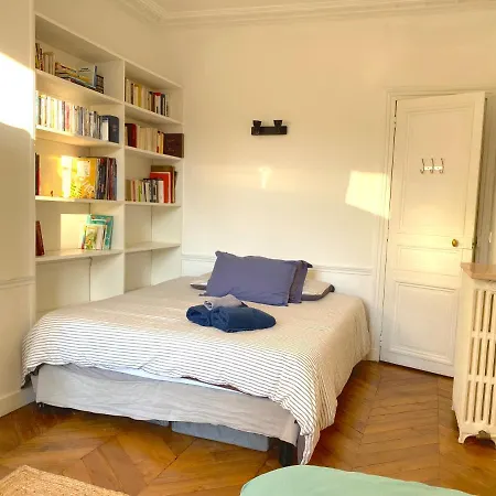 Marvellous Sunbathed 3br At The Heart Of
